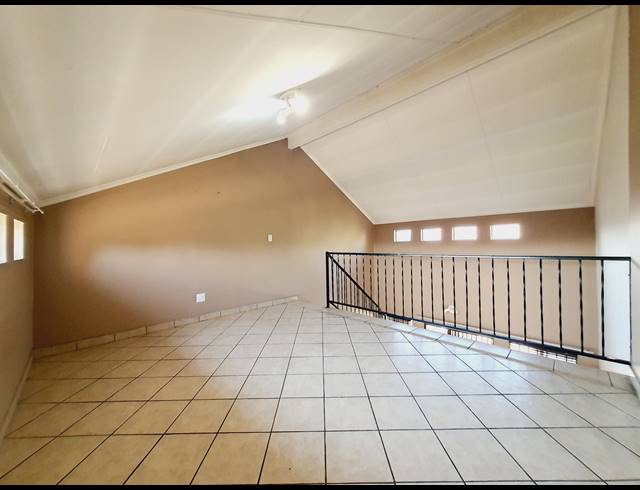 2 BEDROOM APARTMENT FOR SALE IN VORNA VALLEY